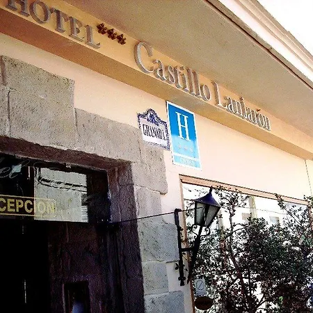 Castillo 3*
