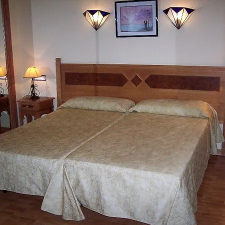 Castillo Hotel 3*
